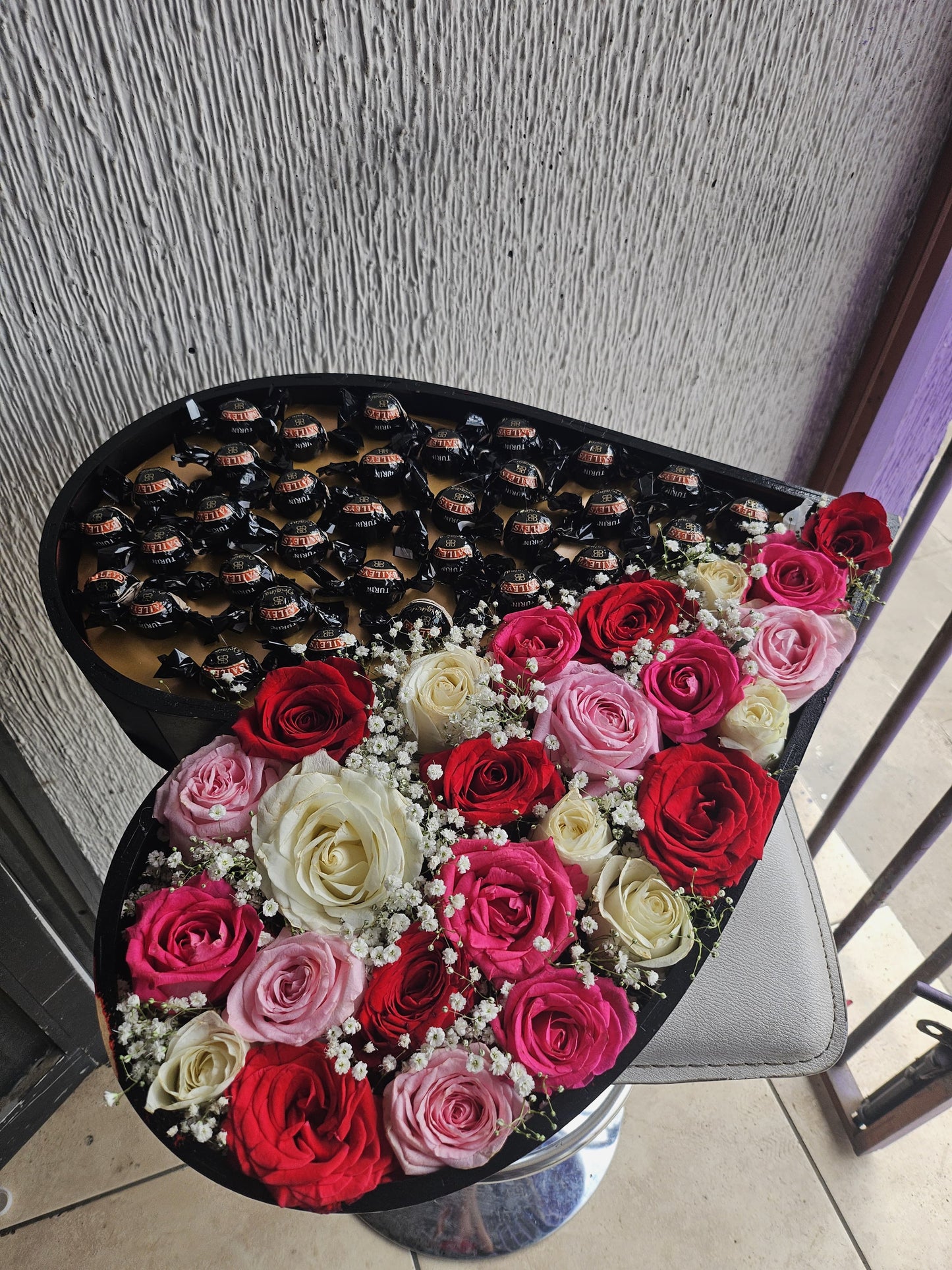 Caja Floral con chocolates