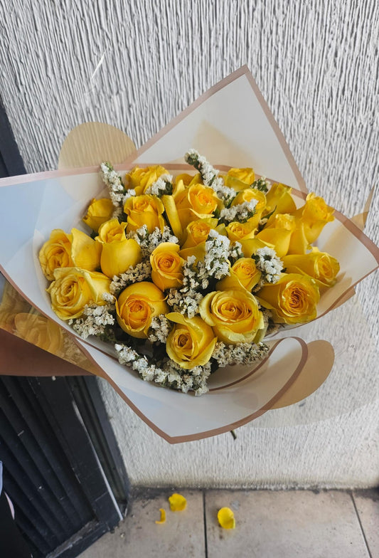 24 rosas amarillas