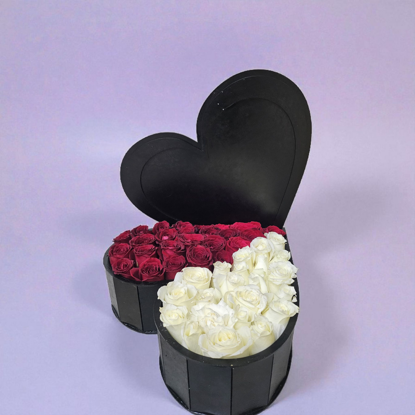 Caja de corazon con rosas mixto