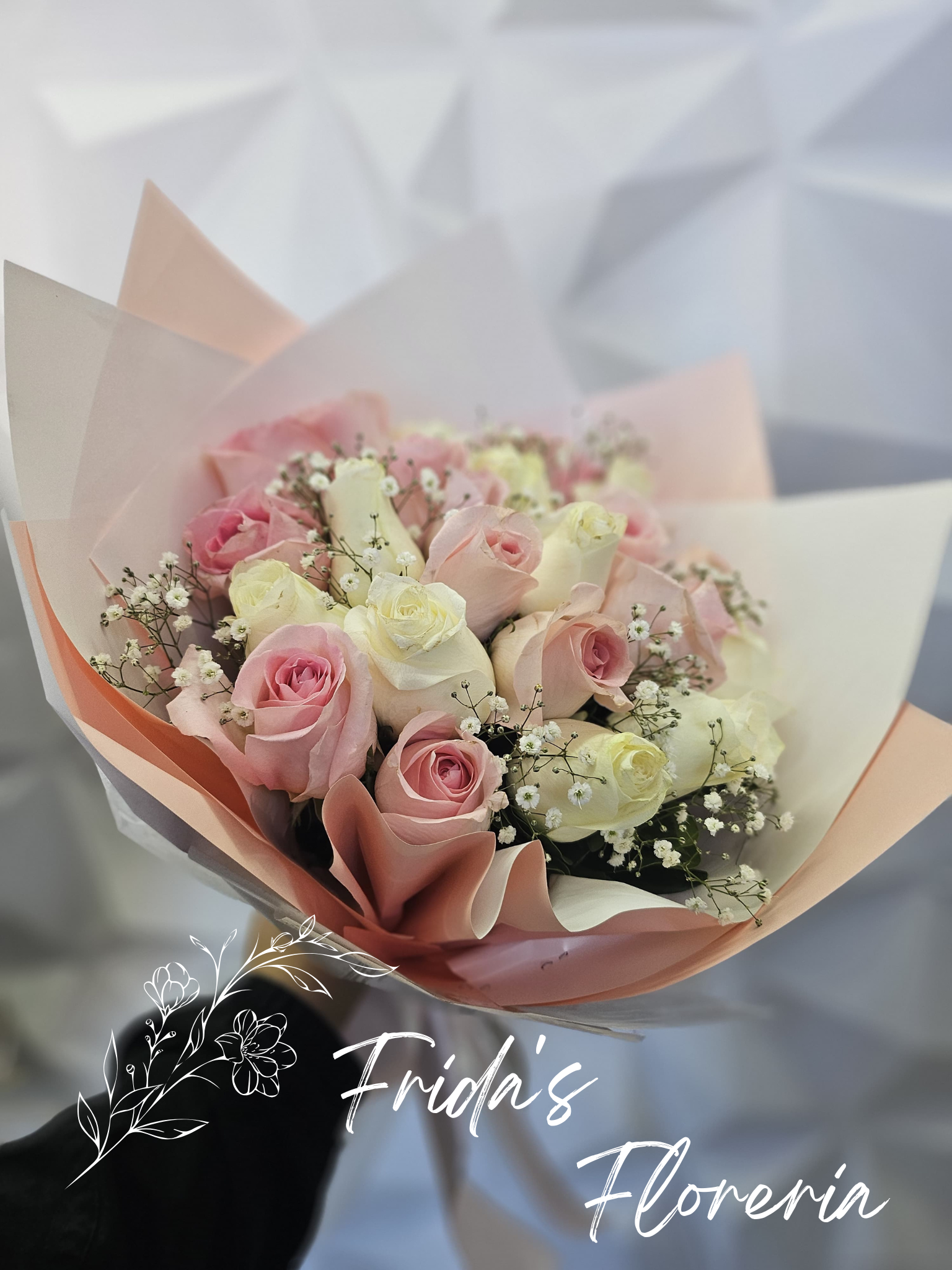 24 rosas mix especial