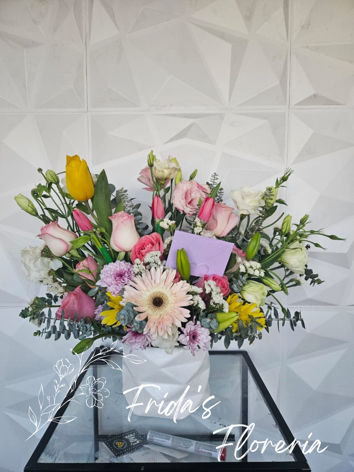 Arreglo floral en base mixto