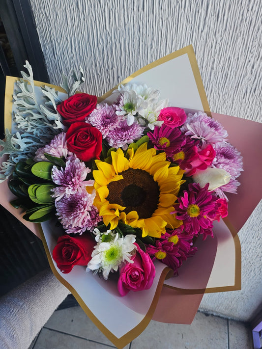 Girasol con rosas mixto