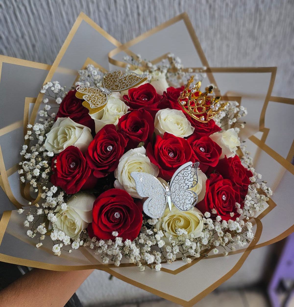 24 Rosas mixto con corona