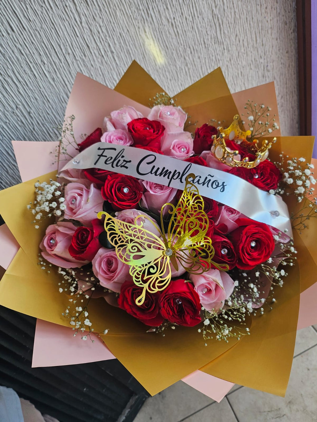 24 Rosas mixto con corona